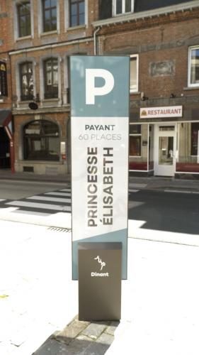 Signalisation routière - Totem parking - Été 2020